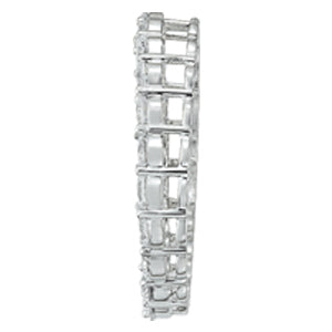 18K White Gold Round Diamond Circle Pendant