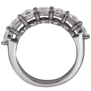 18K White Gold 0.7 CT Diamond Wedding Band