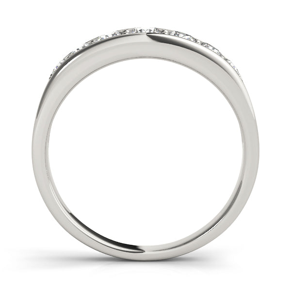 18K White Gold Round Diamond Wedding Ring