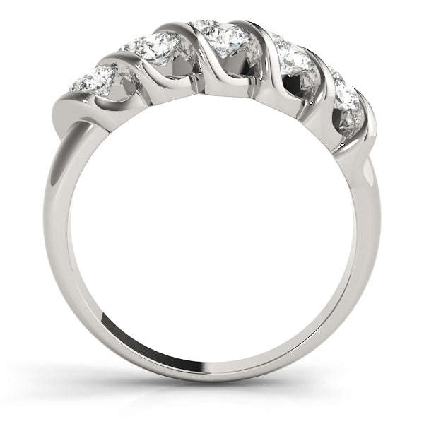18K White Gold Round Diamond Wedding Ring