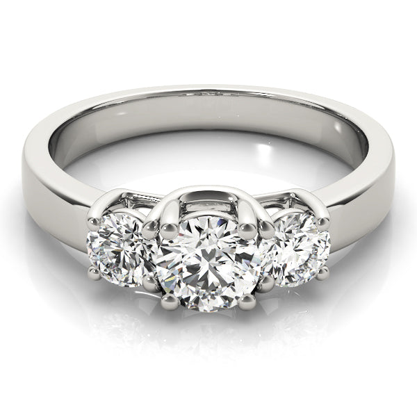 ENGAGEMENT RINGS 3 STONE ROUND