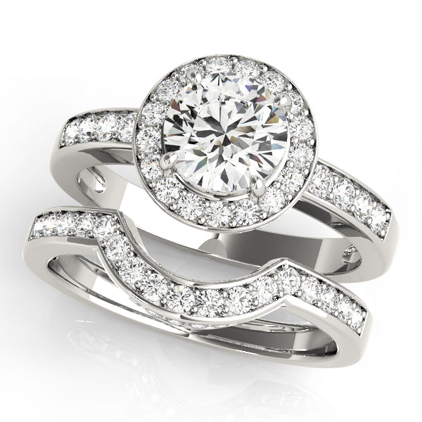 18K White Gold Round Diamond Halo Engagement Ring